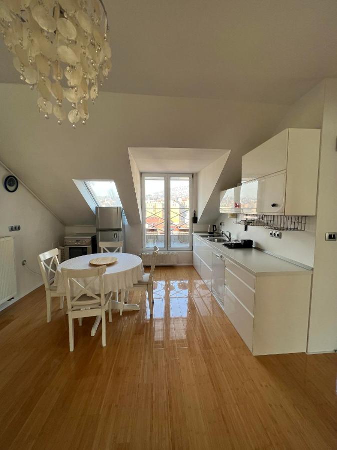 Lejla Apartment SJJ Extérieur photo
